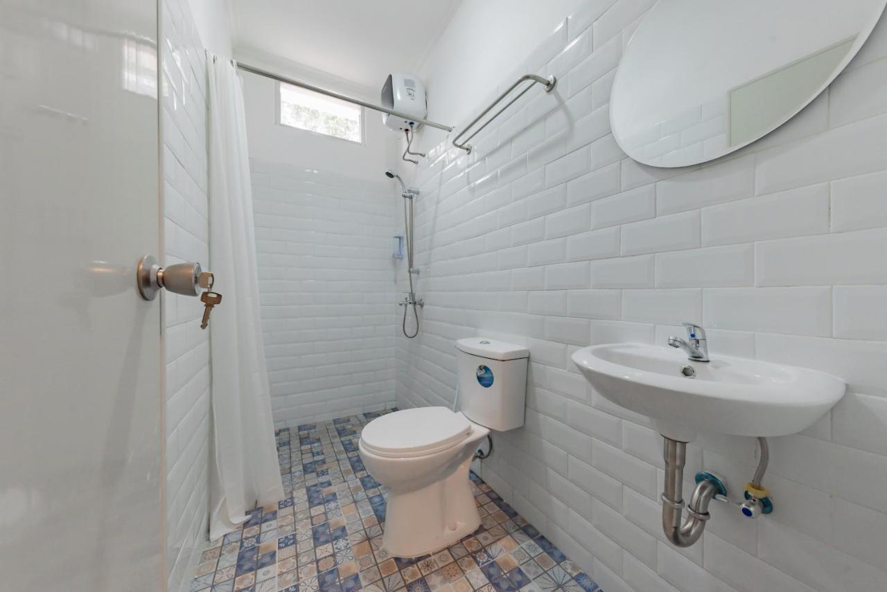 Reddoorz Plus Near Surapati Core Bandung Zimmer foto